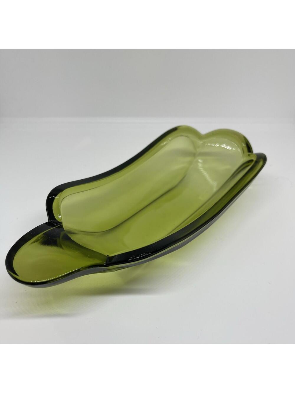 vintage Indiana Glass avocado green glass banana split boat  1950s.